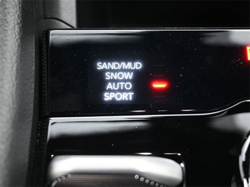 New 2025 Jeep Grand Cherokee L Limited image 25