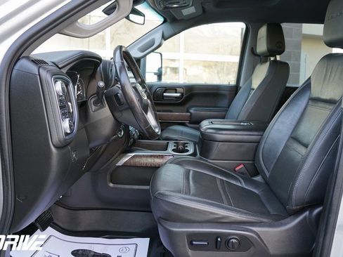 Used 2022 GMC Sierra 3500 Denali image 19