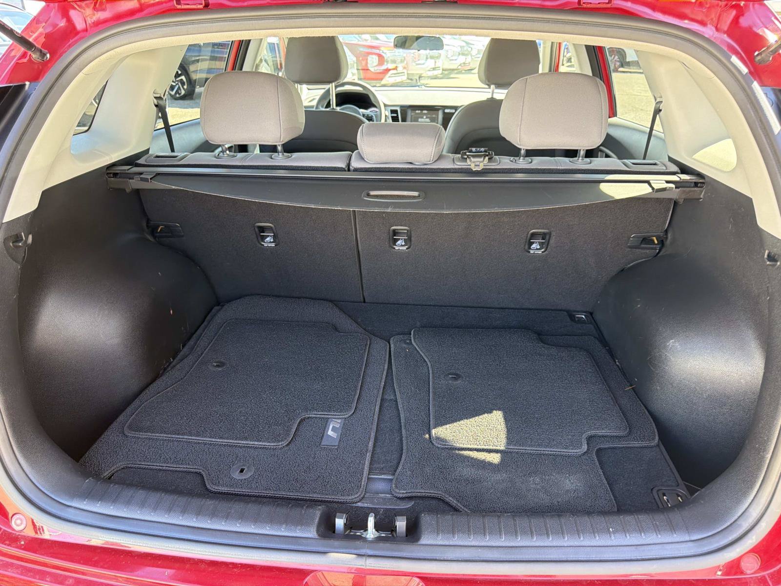 Used 2019 Kia Niro LX FWD image 5