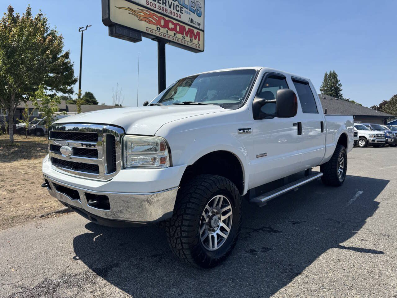 Used 2005 Ford F250 Lariat AWD/4WD image 1