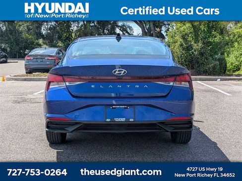 Used 2022 Hyundai Elantra SEL w/ Convenience Package image 4