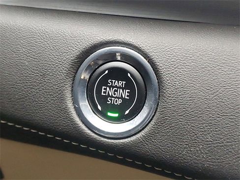 Certified 2023 Cadillac Escalade ESV Premium Luxury w/ Performance Package image 18