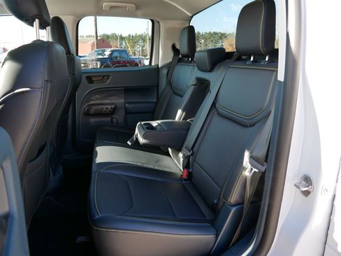 Used 2026 Ford Maverick Lobo image 12