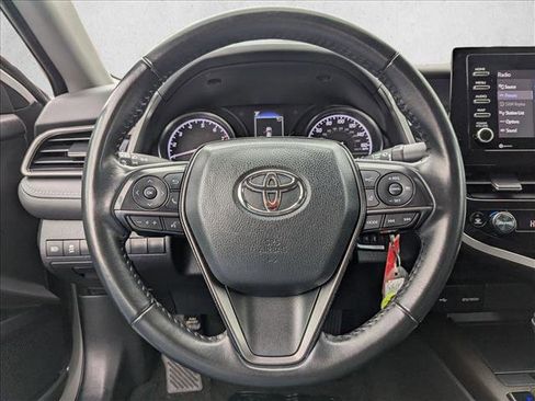 Used 2023 Toyota Camry SE image 17