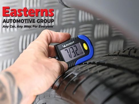 Used 2022 Tesla Model Y Long Range image 23