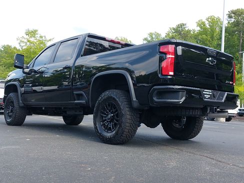 Used 2026 Chevrolet Silverado 2500 ZR2 w/ LPO, Dark Essentials Package AWD/4WD image 3