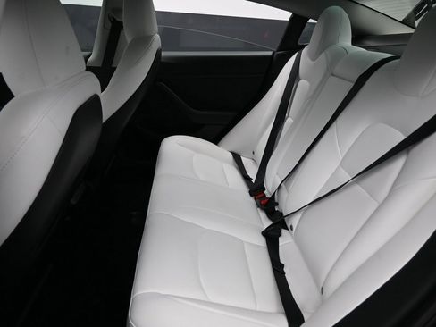 Used 2023 Tesla Model 3 Standard Range image 27