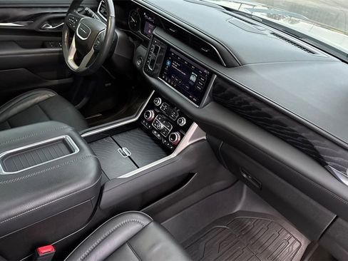 Used 2021 GMC Yukon Denali w/ Denali Ultimate Package image 20