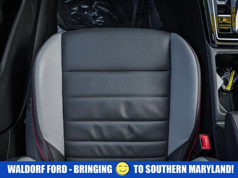 Used 2024 Volkswagen GTI Autobahn image 31