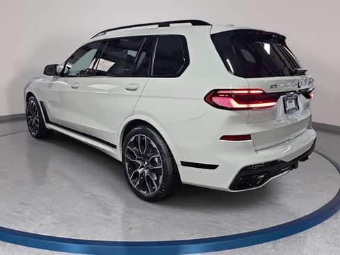 New 2026 BMW X7 M60i image 7