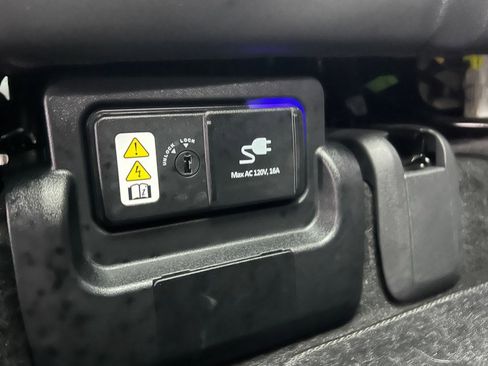 Used 2024 Hyundai Ioniq 5 Limited image 47