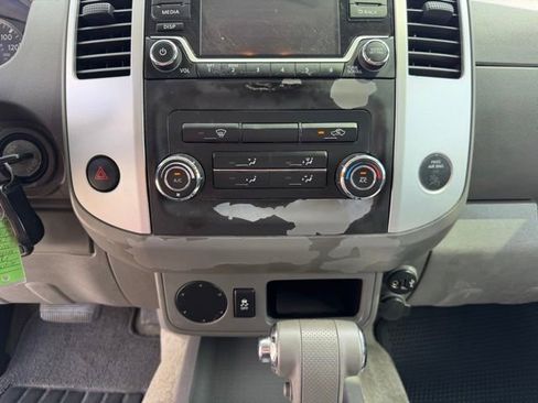 Used 2017 Nissan Frontier SV RWD image 16