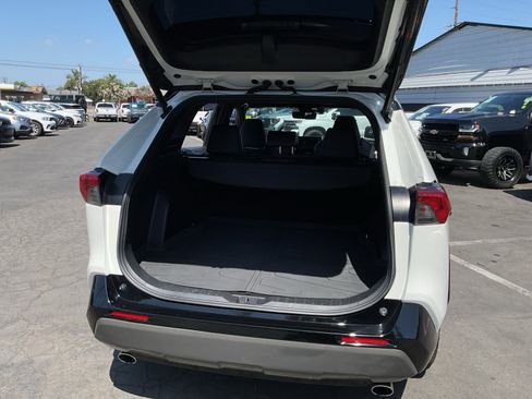 Used 2020 Toyota RAV4 XSE w/ XSE Grade Weather Package AWD/4WD image 26
