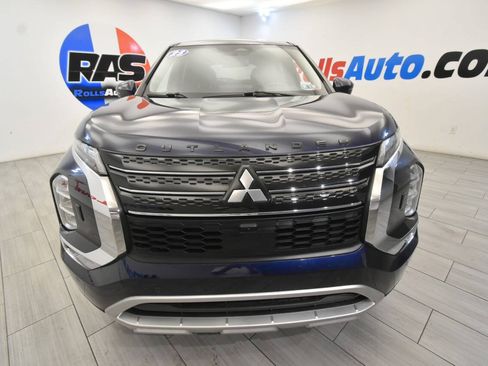 Used 2023 Mitsubishi Outlander SE AWD/4WD image 8