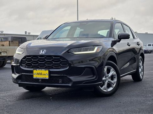 Used 2025 Honda HR-V LX image 1