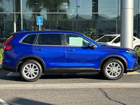 Used 2023 Honda CR-V EX image 3
