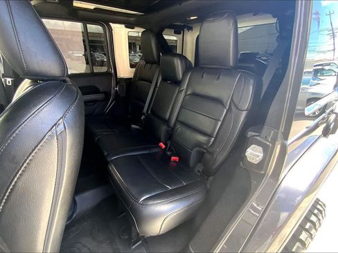Used 2021 Jeep Wrangler Unlimited Sahara AWD/4WD image 29