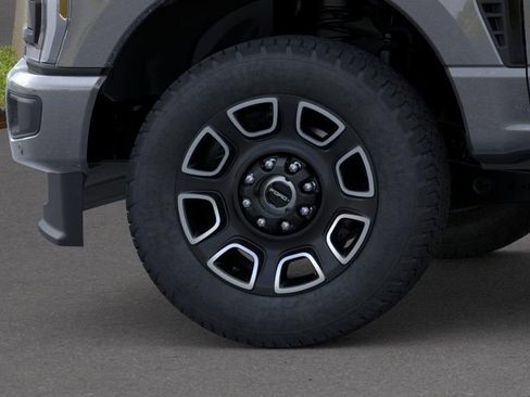 New 2025 Ford F350 Platinum AWD/4WD image 19
