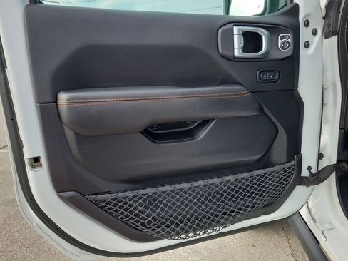 Used 2022 Jeep Gladiator Mojave w/ LED Lighting Group image 18