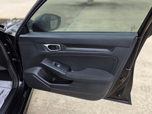 Used 2025 Honda Civic Sport image 14