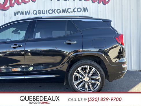 Used 2020 GMC Terrain Denali w/ Denali Premium Package image 2
