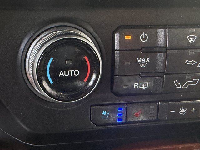 Used 2018 Ford F150 King Ranch w/ Equipment Group 601A Luxury AWD/4WD image 17