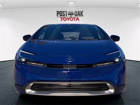 New 2026 Toyota Prius Plug-In Hybrid image 2