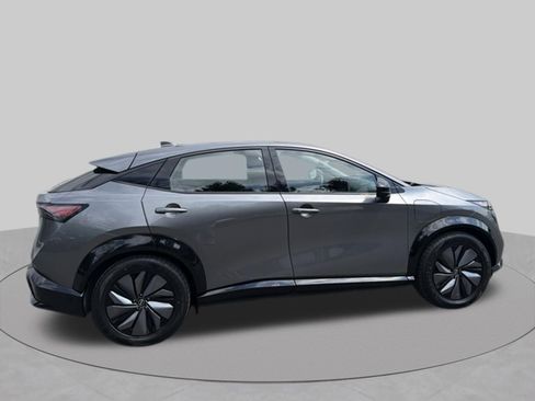 Used 2023 Nissan Ariya AWD image 2