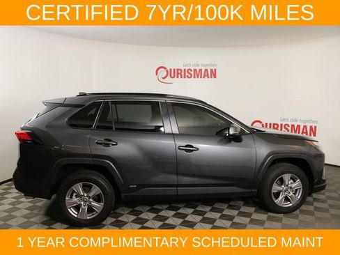 Used 2025 Toyota RAV4 XLE AWD/4WD image 9
