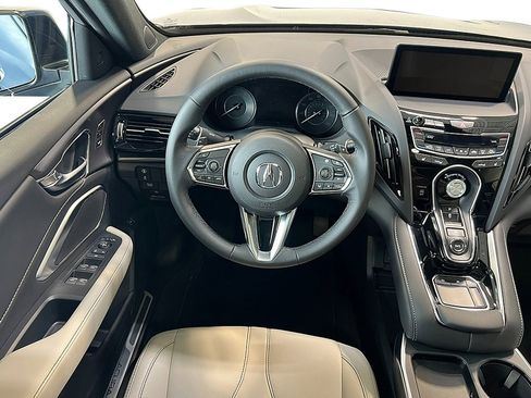 New 2026 Acura RDX SH-AWD image 17