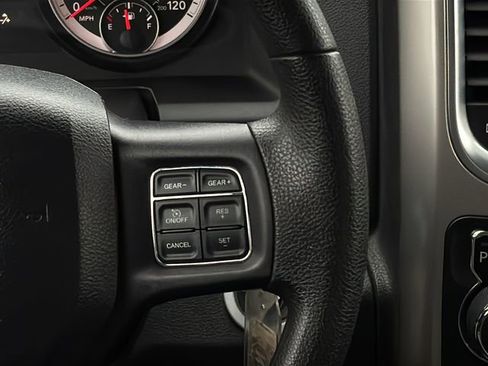 Used 2016 RAM 1500 Classic SLT AWD/4WD image 19