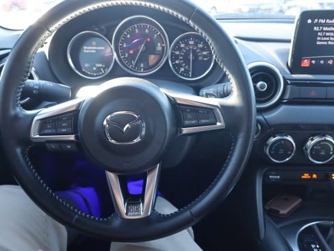 Used 2022 MAZDA MX-5 Miata RF Grand Touring image 12