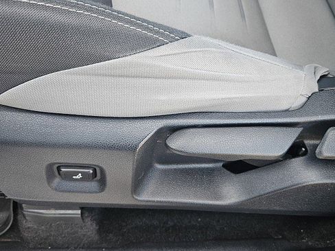 Used 2024 Toyota Tacoma TRD Off-Road image 12