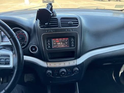 Used 2018 Dodge Journey SE w/ Popular Equipment Group image 19