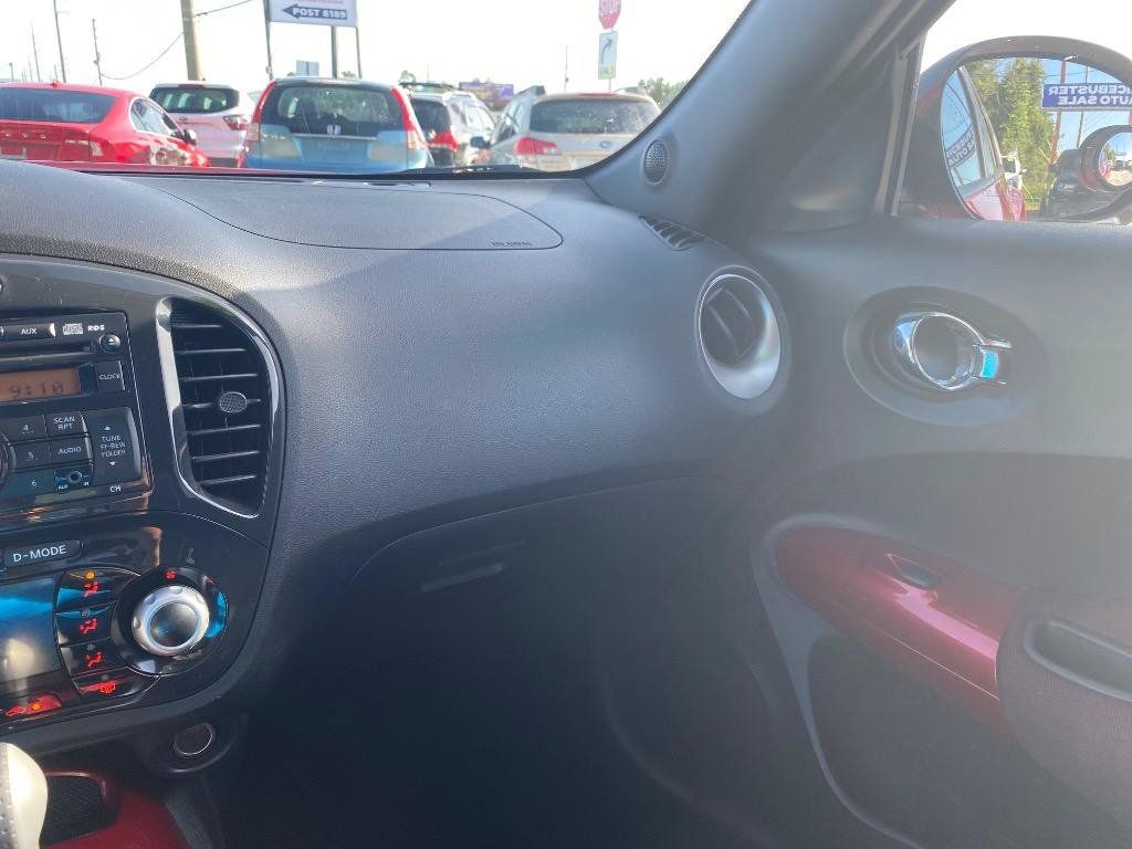 Used 2014 Nissan Juke SV AWD/4WD image 28