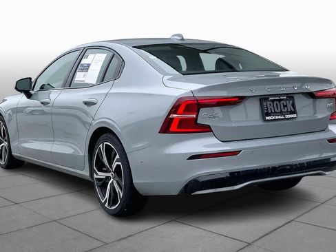 Used 2024 Volvo S60 B5 Plus image 11