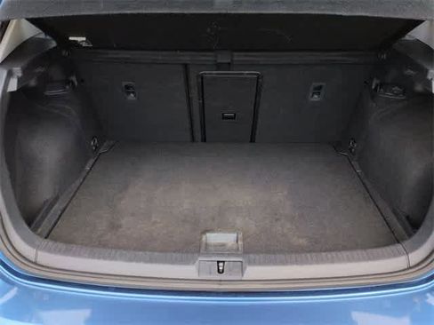 Used 2021 Volkswagen Golf 4-Door image 36