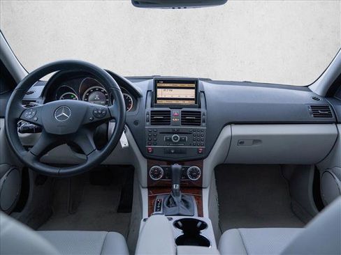 Used 2011 Mercedes-Benz C 300 4MATIC Sedan image 18