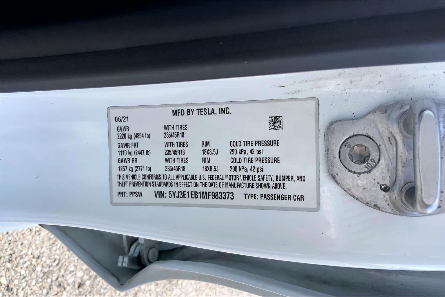 Used 2021 Tesla Model 3 Long Range AWD/4WD image 32