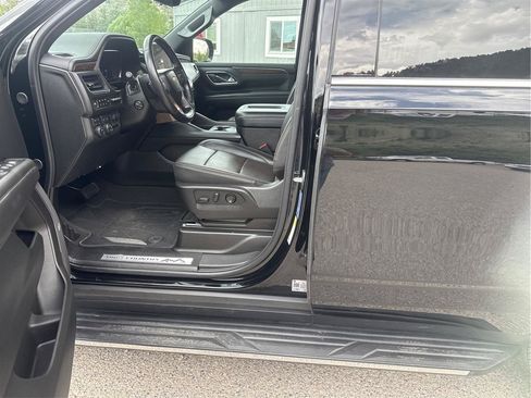 Used 2024 Chevrolet Tahoe High Country w/ Advanced Technology Package AWD/4WD image 9