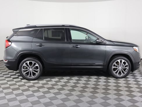 Used 2021 GMC Terrain SLT image 5