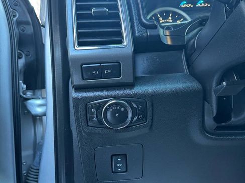 Used 2016 Ford F150 XLT w/ Equipment Group 302A Luxury image 8