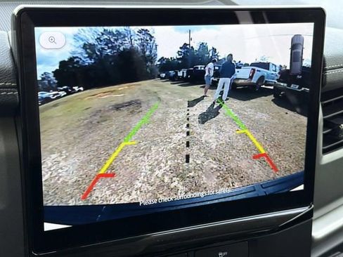 Certified 2022 Ford Expedition XLT image 15