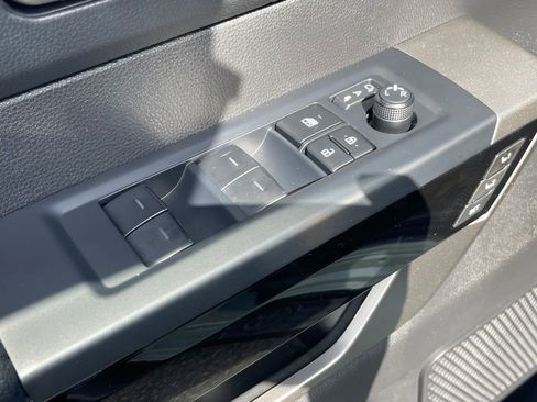 Used 2025 Toyota Tundra Limited image 16