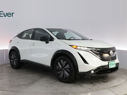 Used 2024 Nissan Ariya AWD image 13