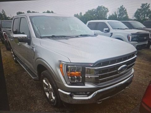 Used 2021 Ford F150 Lariat AWD/4WD image 2