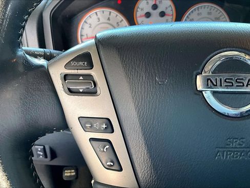 Used 2014 Nissan Titan PRO-4X AWD/4WD image 24