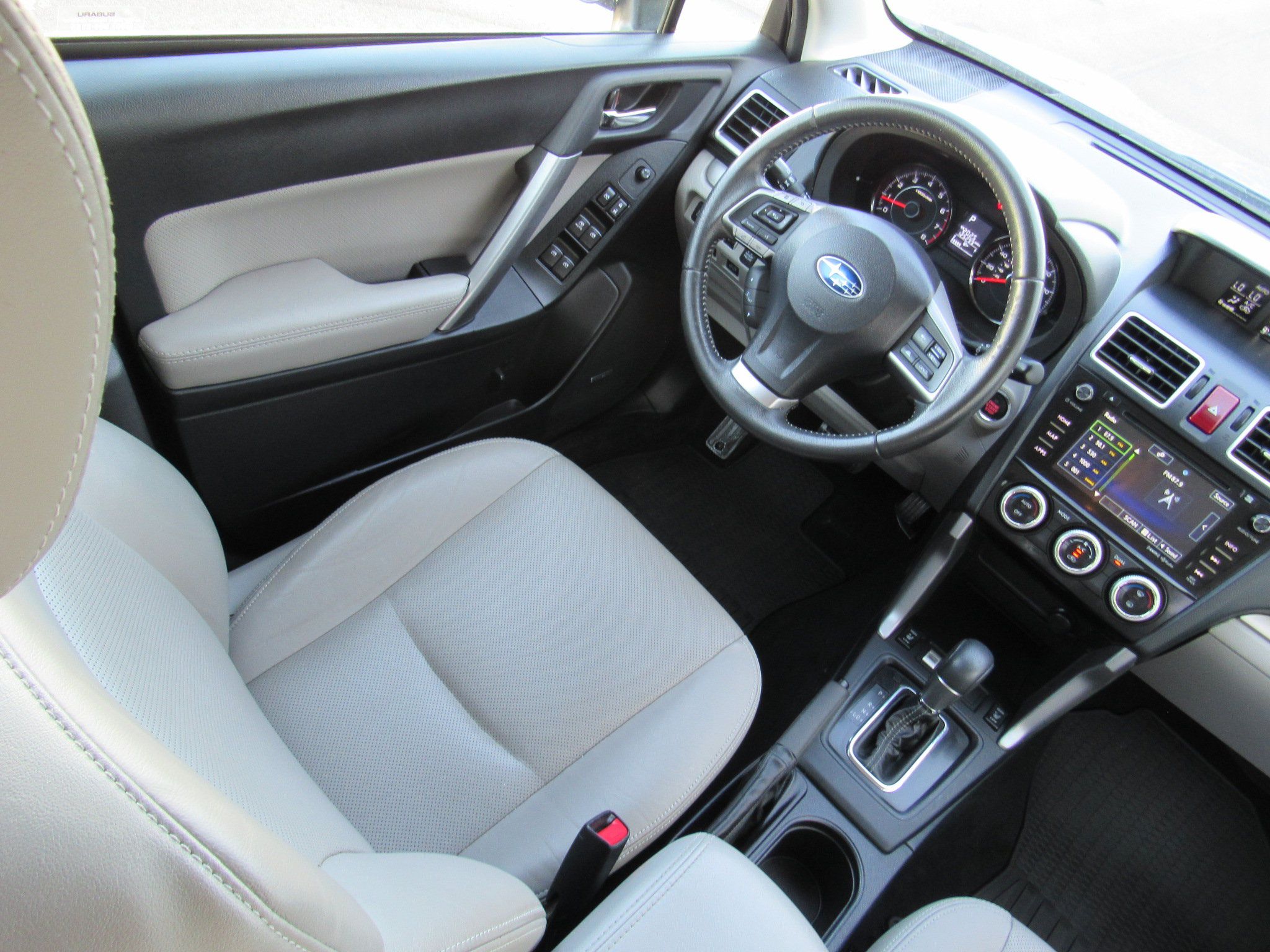 Used 2016 Subaru Forester 2.5i Touring w/ Eyesight & Navigation System AWD/4WD image 39