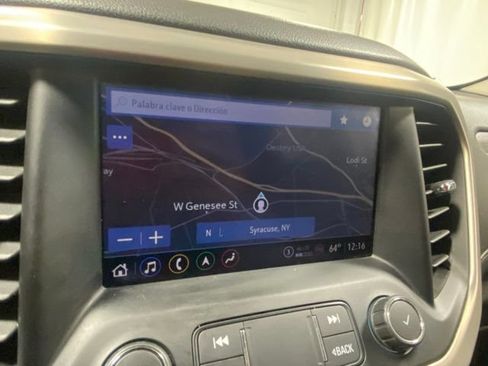 Used 2022 GMC Acadia Denali w/ Denali Ultimate Package AWD/4WD image 19