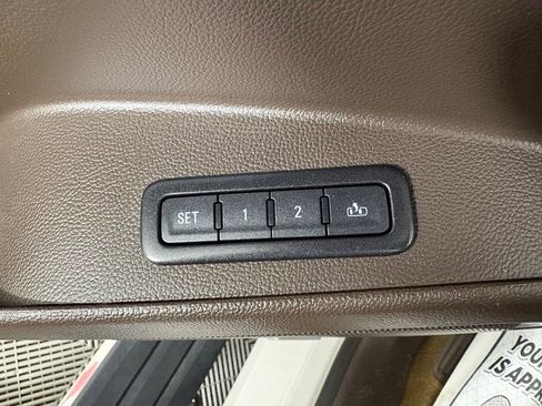 Used 2017 Chevrolet Suburban Premier AWD/4WD image 19